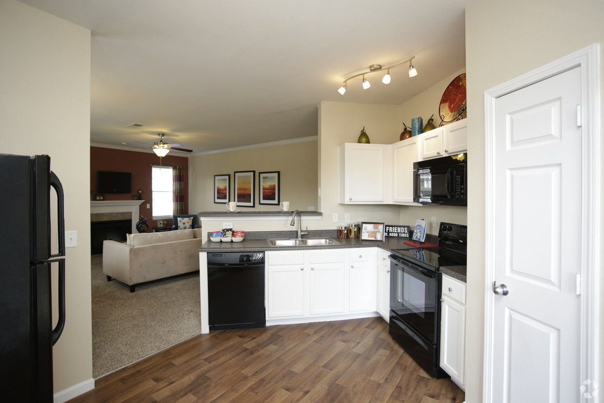 Manor Homes Of Fox Crest Image 13