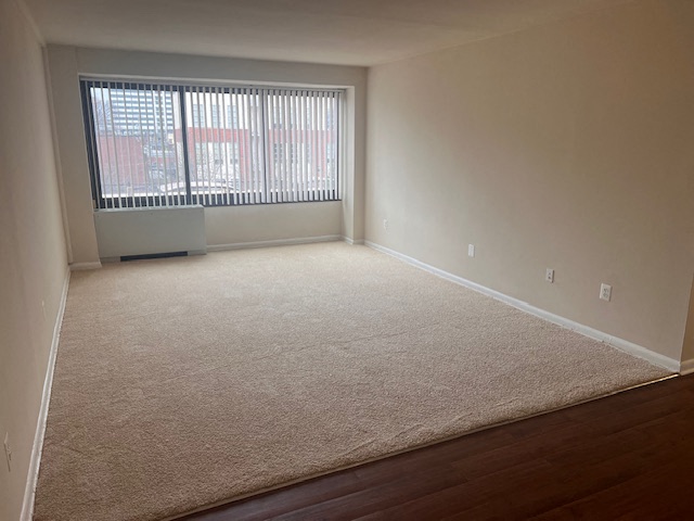 Silver Spring Towers Image 14