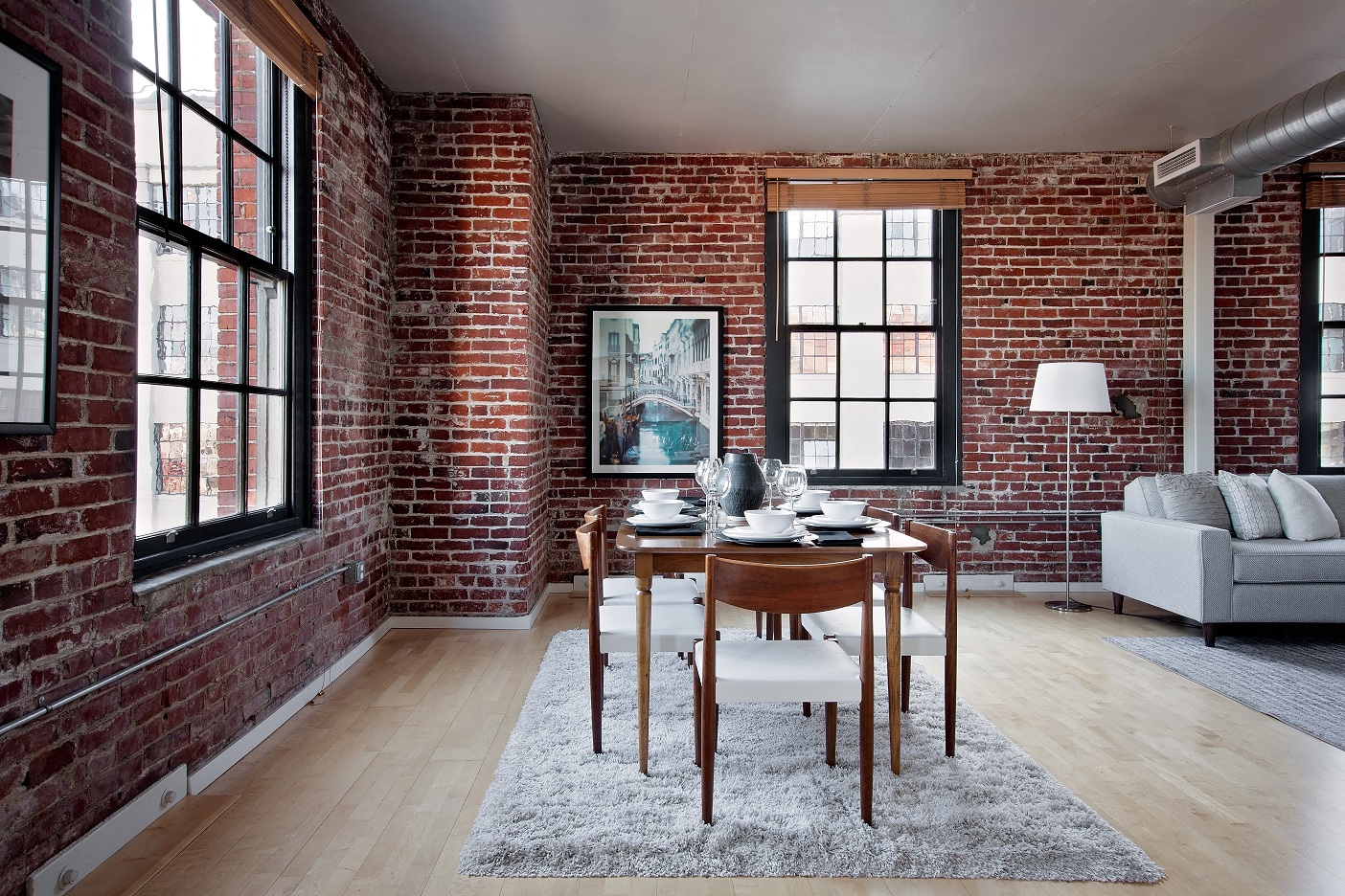 Portland, OR Crane Flats and Lofts dining room kitchen