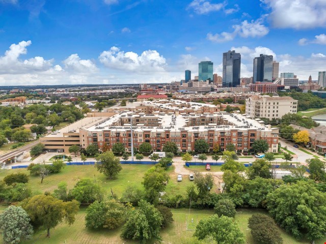 Apartments At Lincoln Park At Trinity Bluff Fort Worth