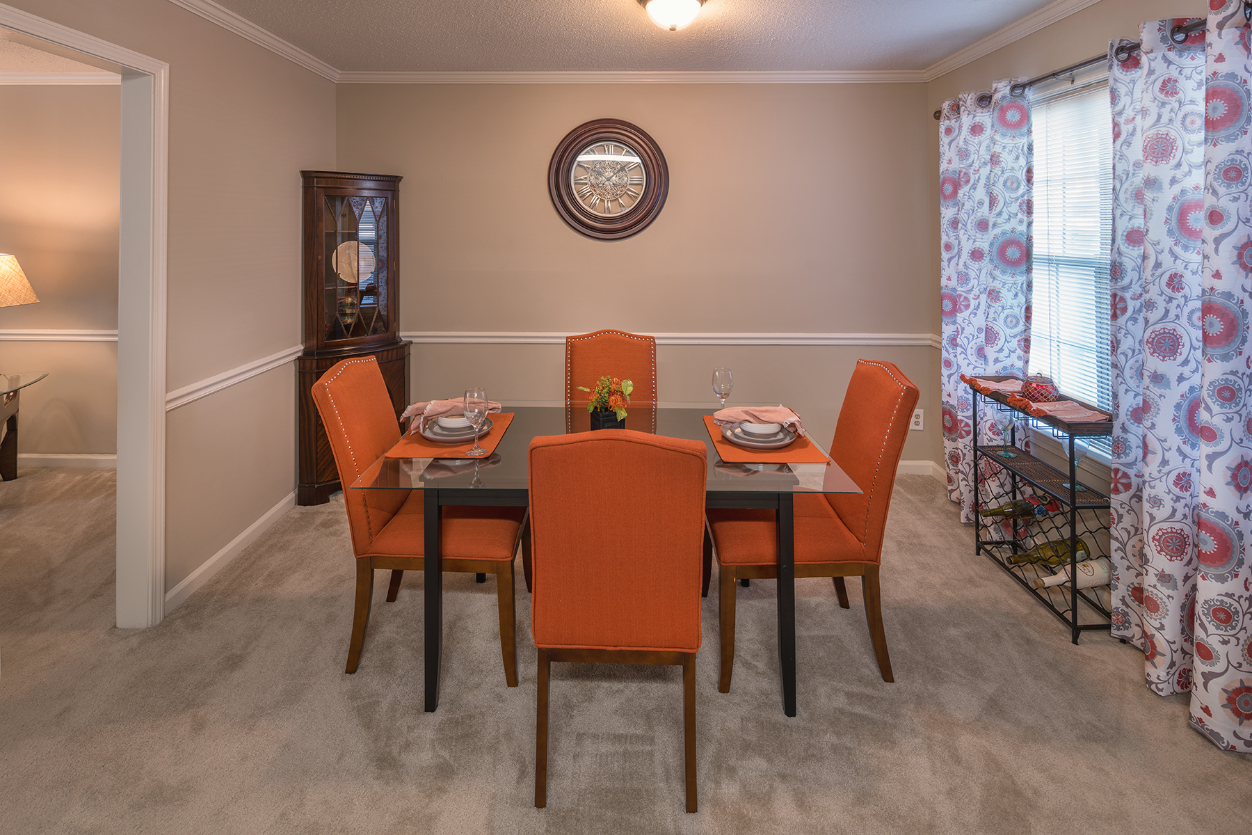 Monticello Apartments Image 9