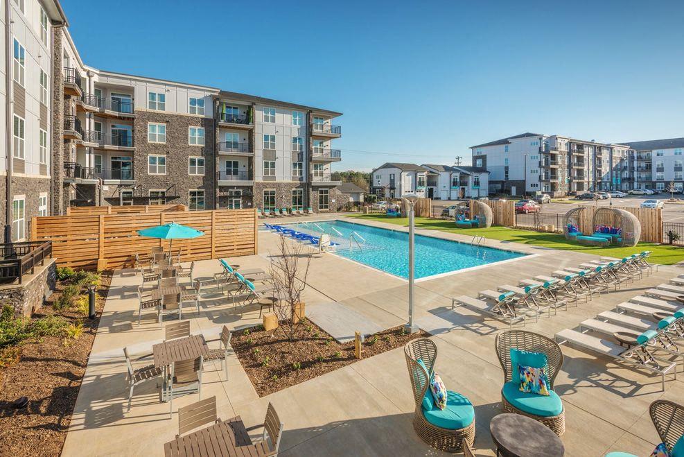 Blu at Northline Image 5