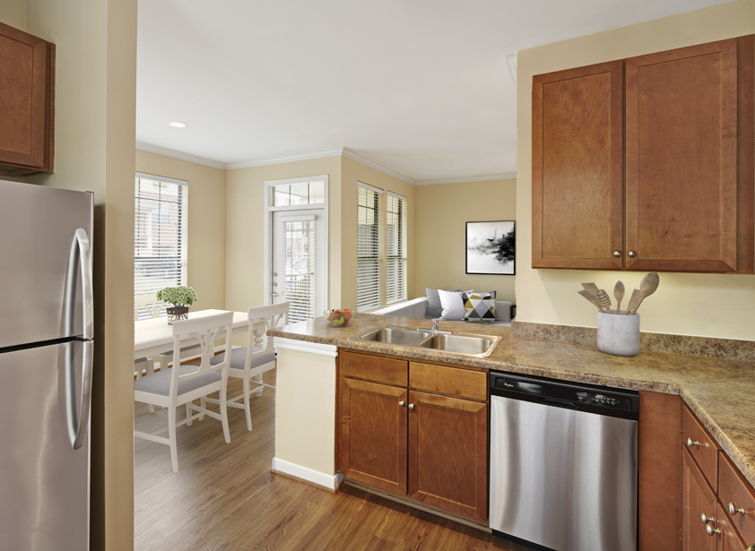 Camden Whispering Oaks Image 1