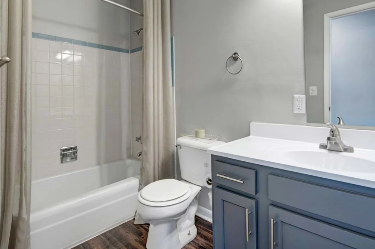 Dublin Plaza Image 6