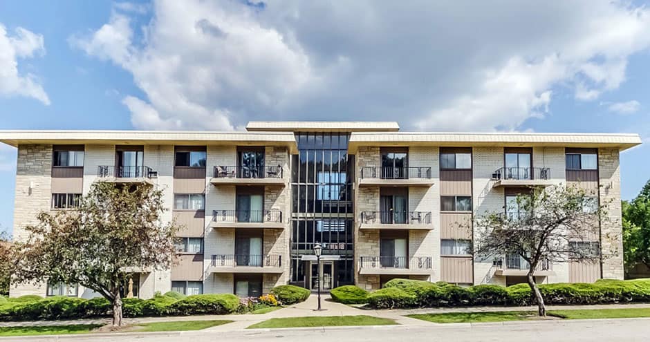 Imperial Tower Apartments Image 2