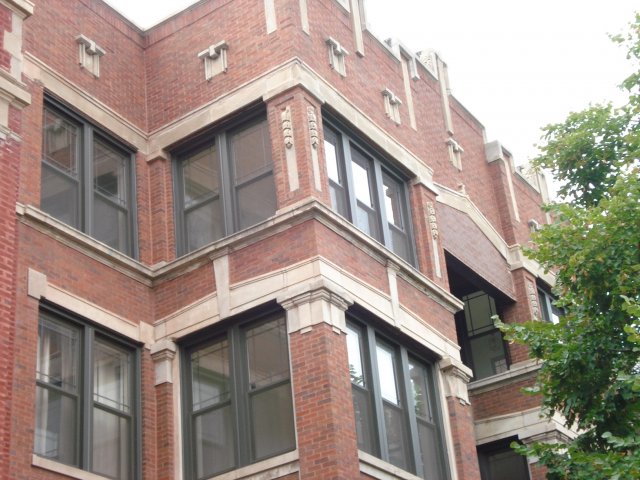 5118 S Greenwood Avenue Image 5