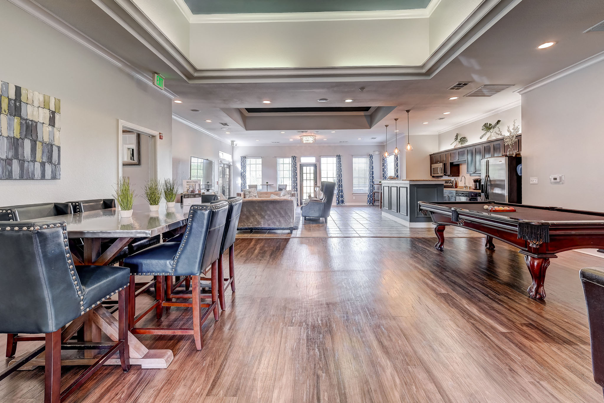 Community Lounge with Pool Table