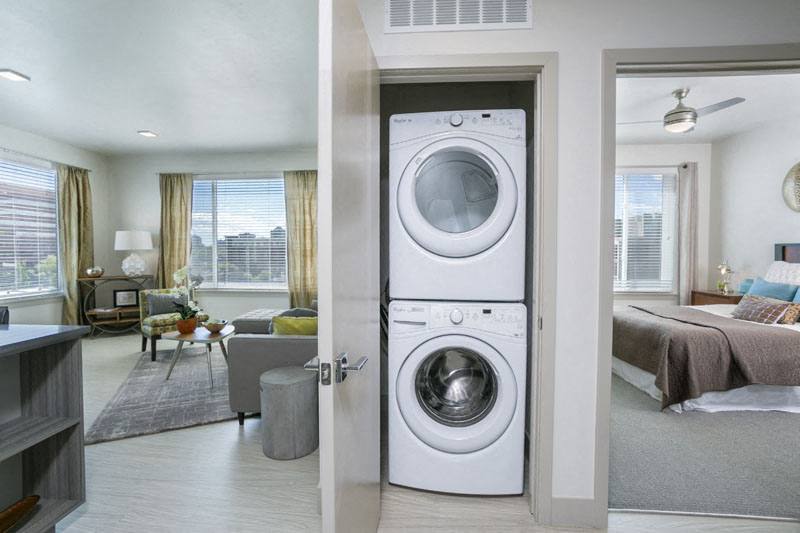 7/S Denver Haus Image 3