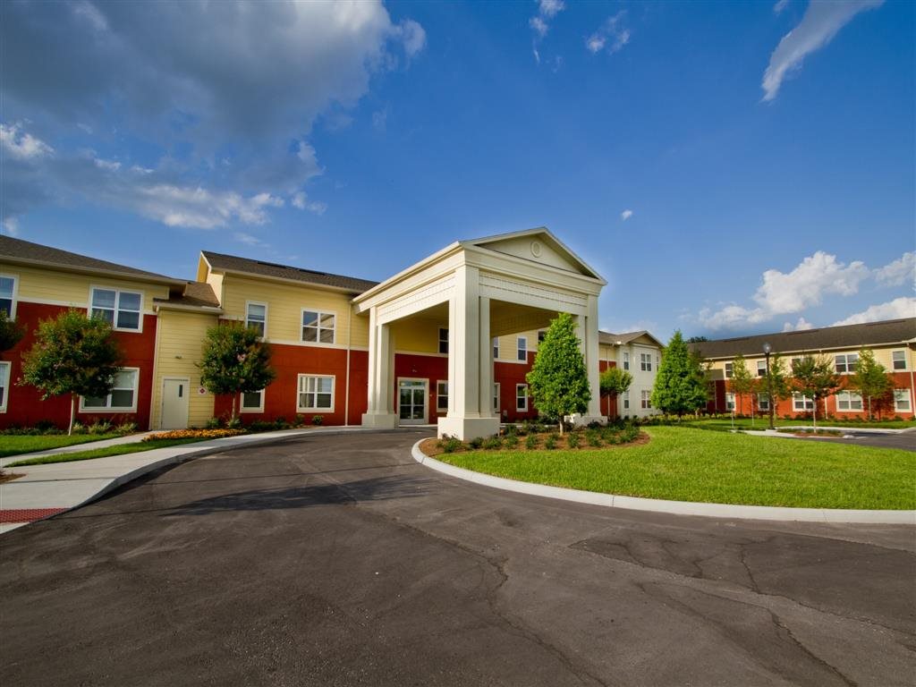 Chatham Pointe Image 1