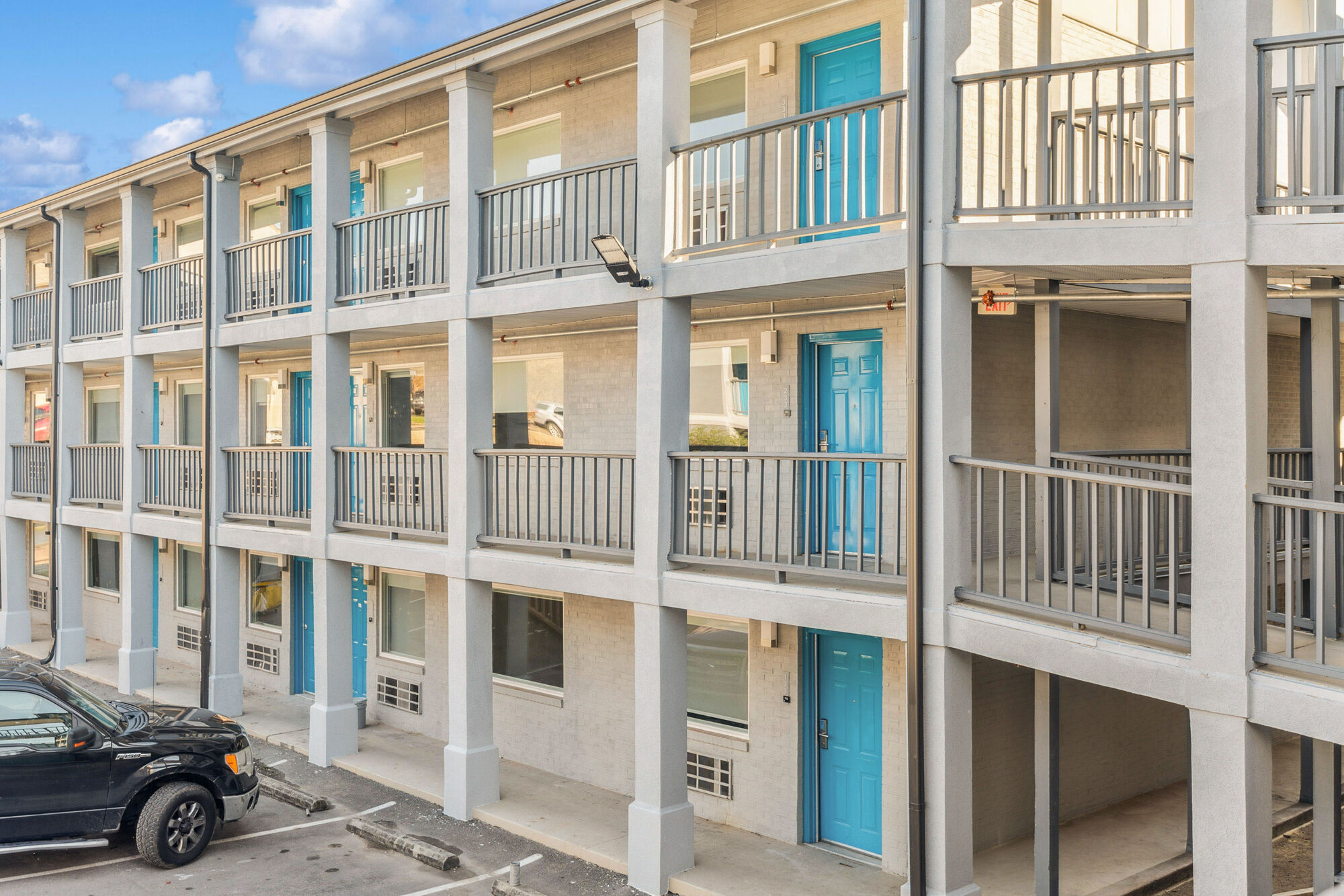 Atrium Flats Image 30