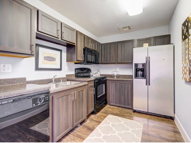 Flats at Five Mile Creek Apartments Image 14