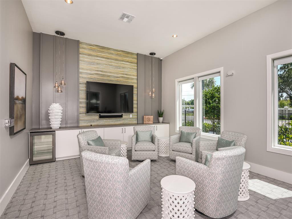 Lenox at Bloomingdale Image 22