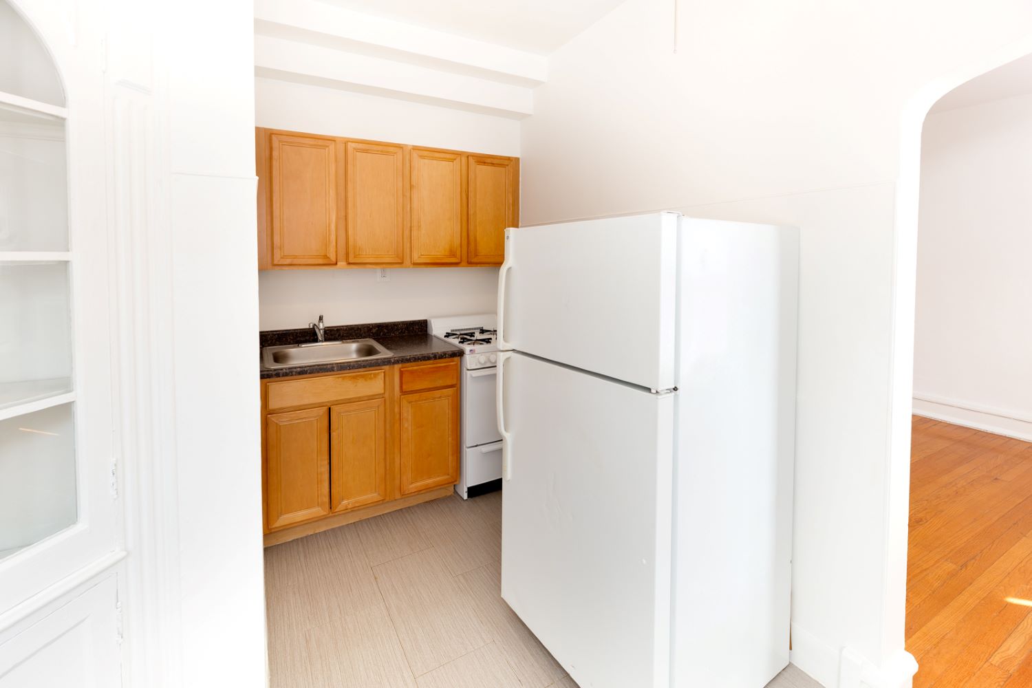 5336-5338 S Hyde Park Boulevard Image 6