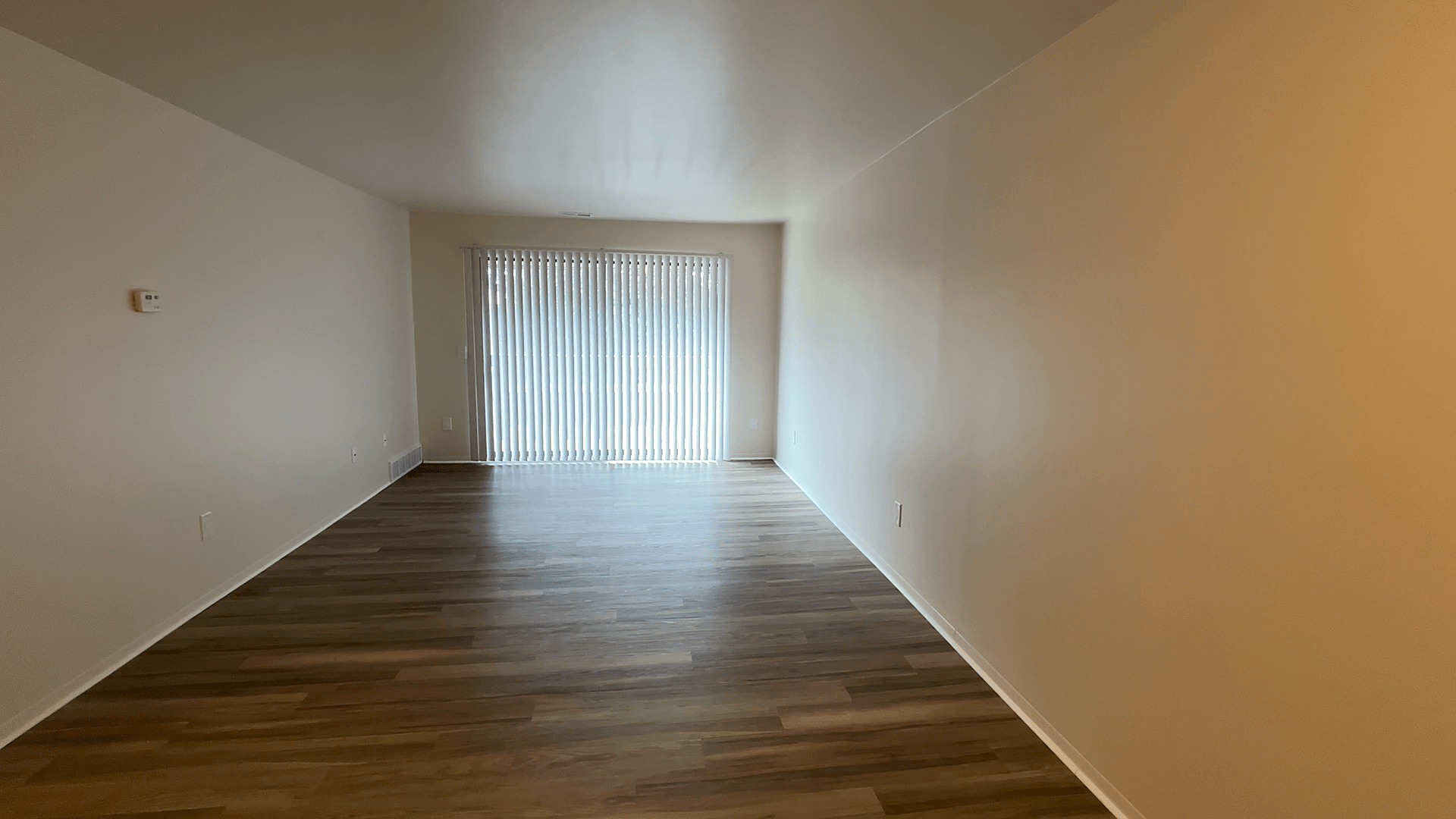 Lakeside Village Apartments Image 103