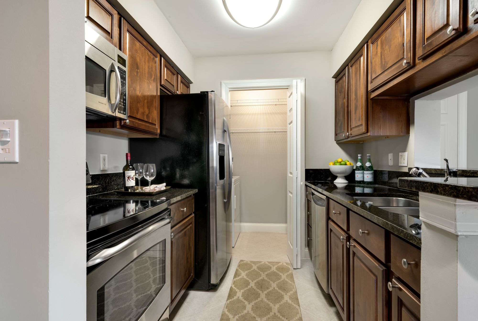 Mizner Court Image 44