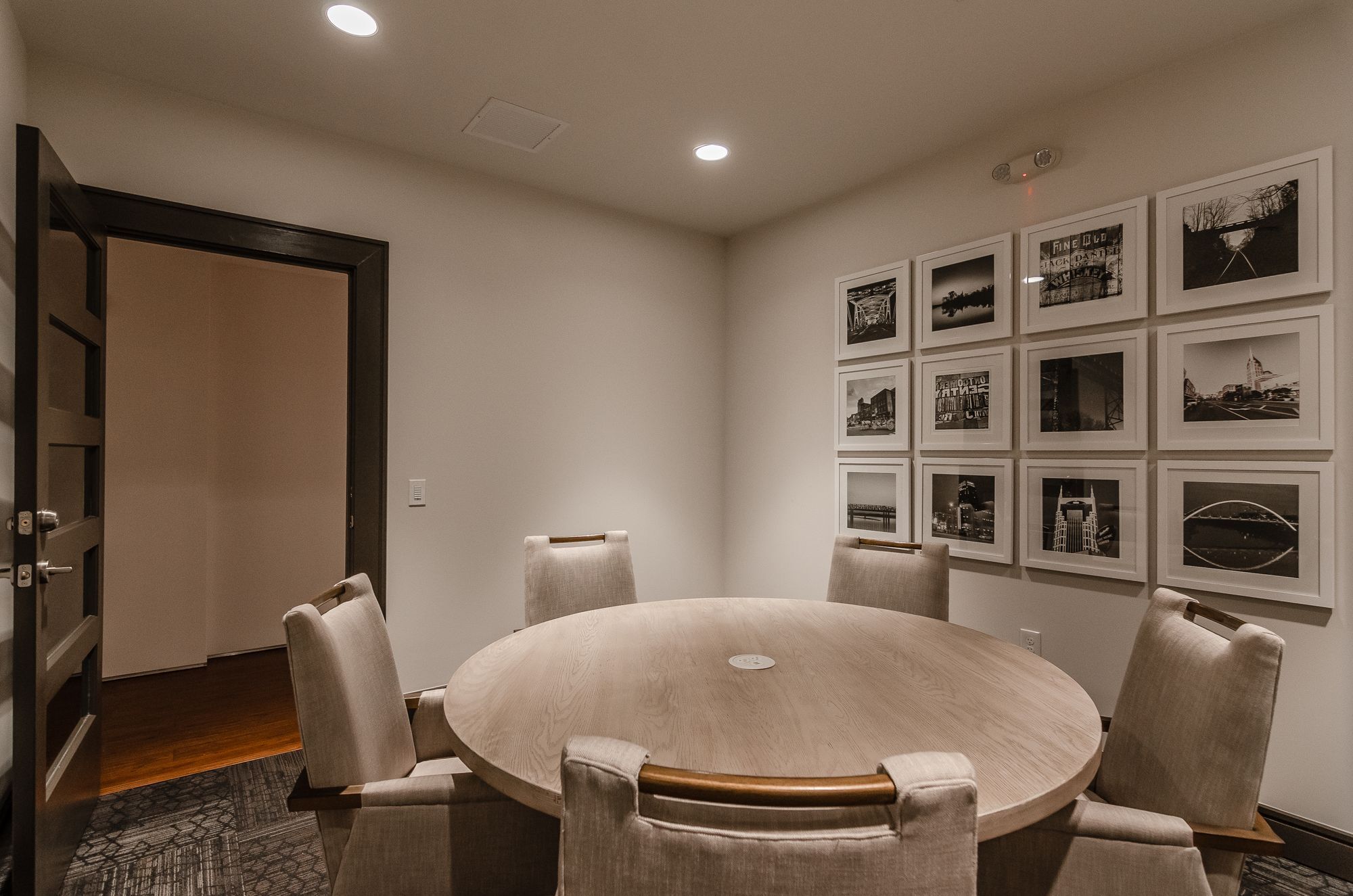 The Shay Apartments Image 33