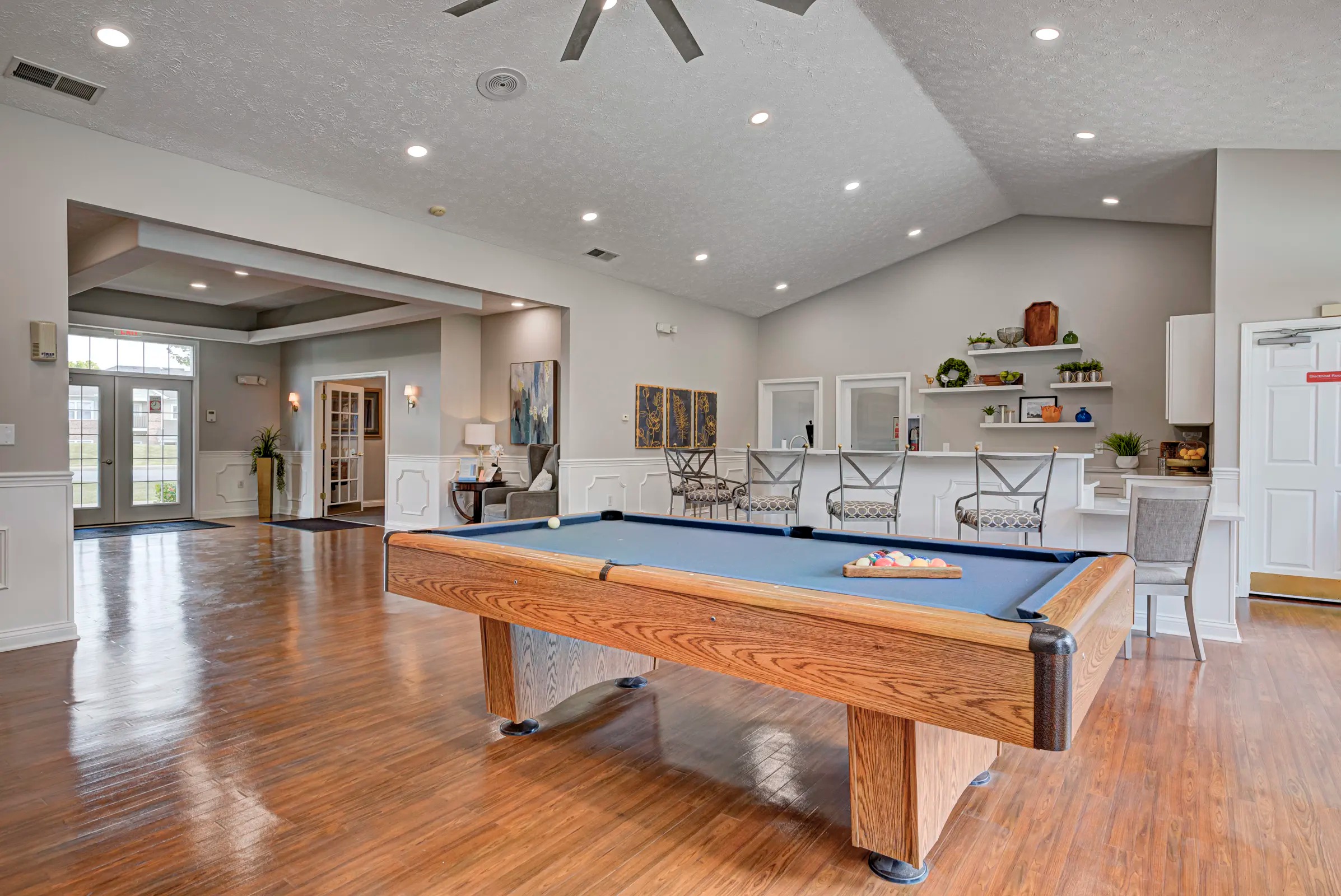 Autumn Chase Image 13