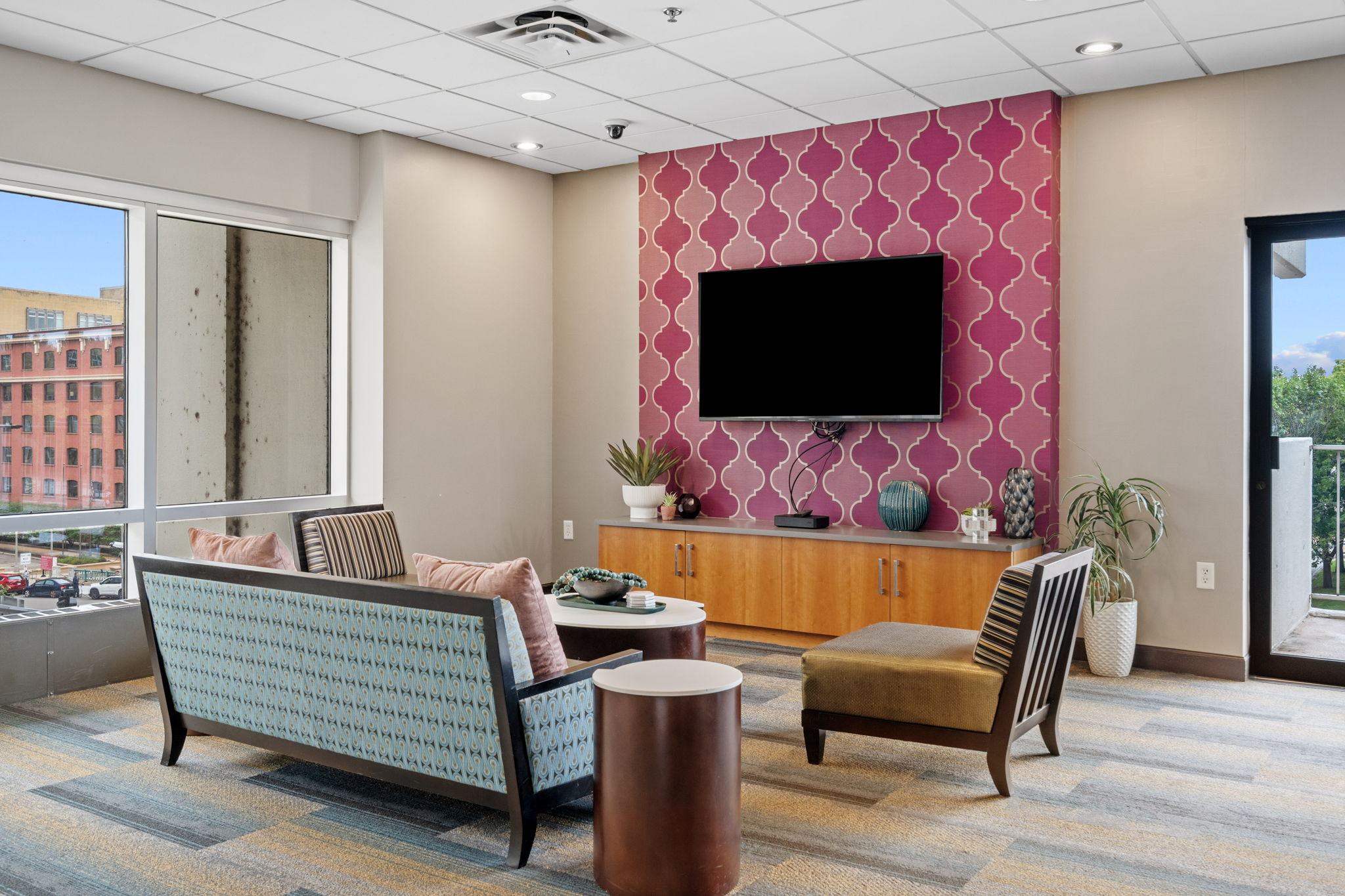 Kellogg Square Image 27