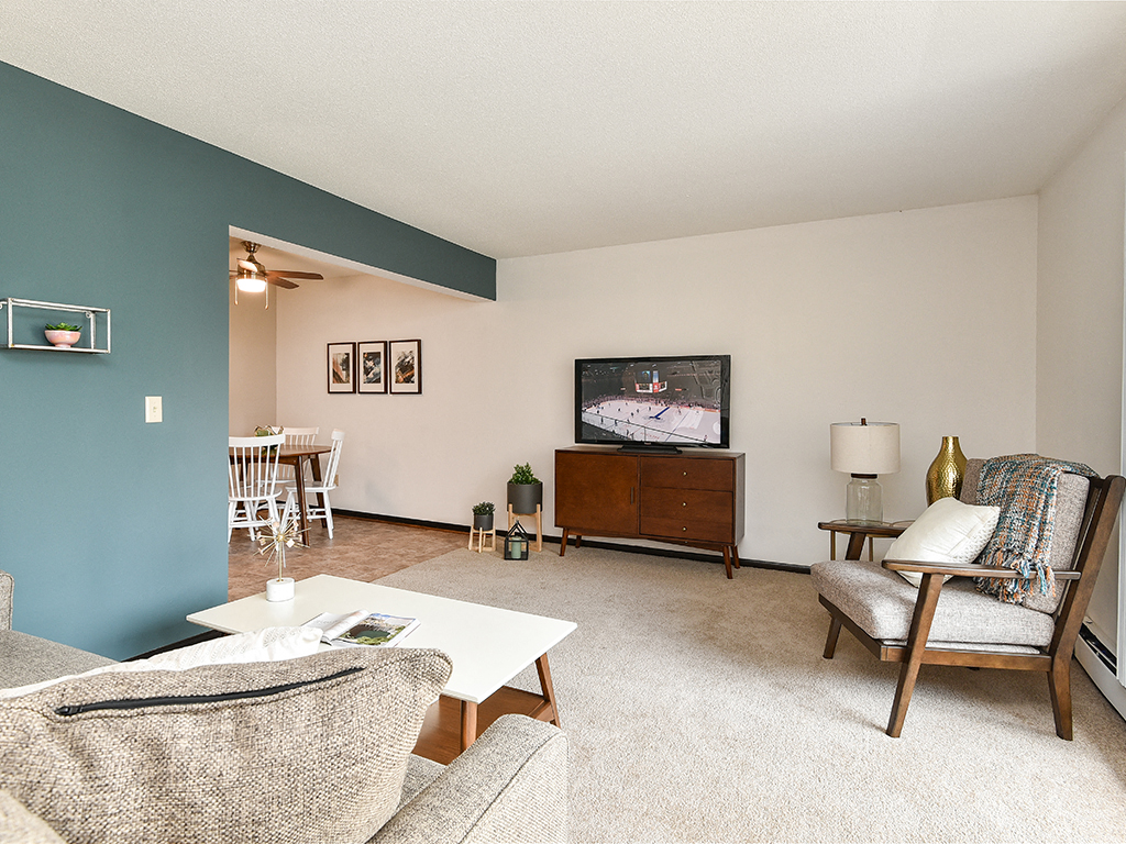 Pines of Burnsville Image 15