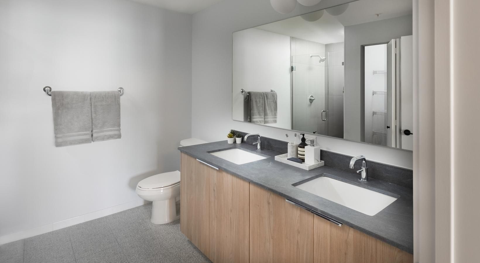 Biscayne 112 Image 9