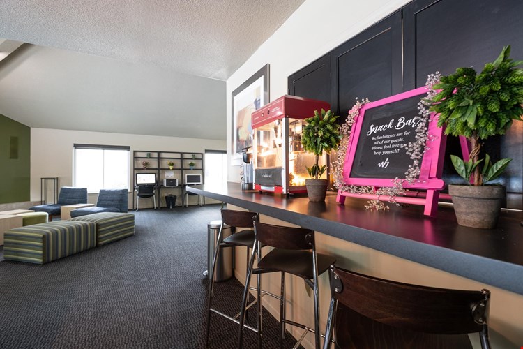 Whispering Hills Apartments Image 21