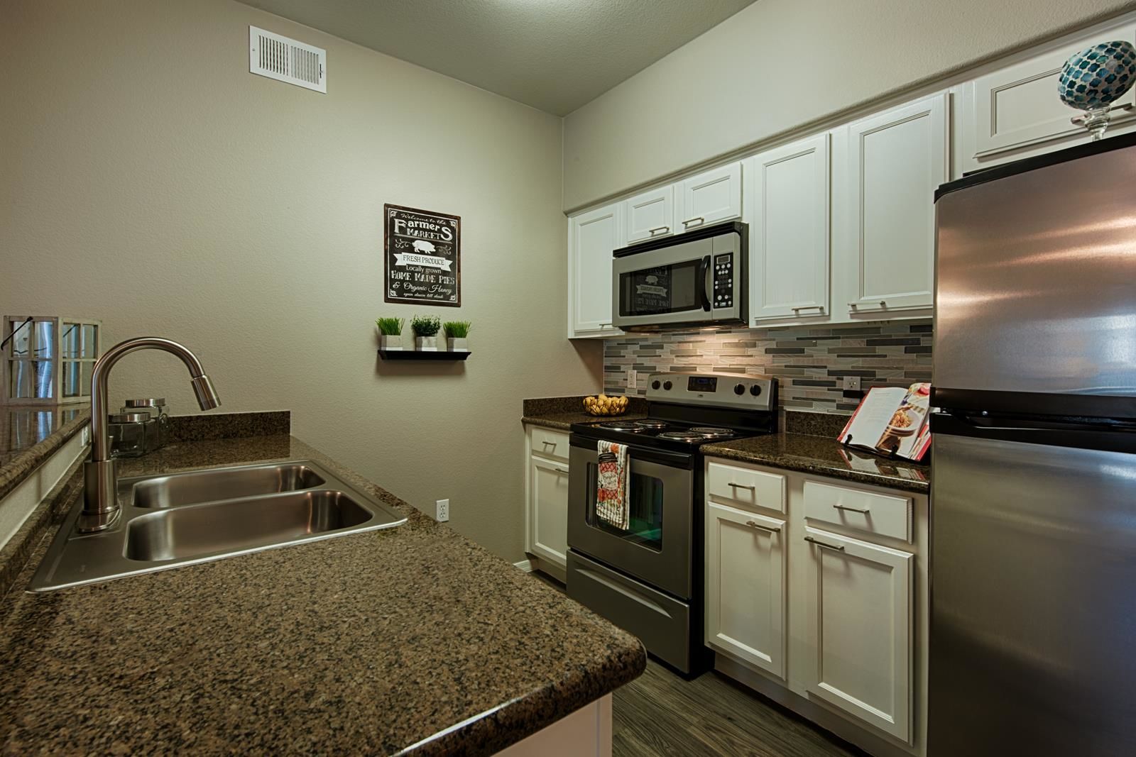 Town Center Apartments Image 20