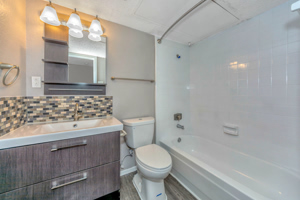 Hulen Park Place Image 16