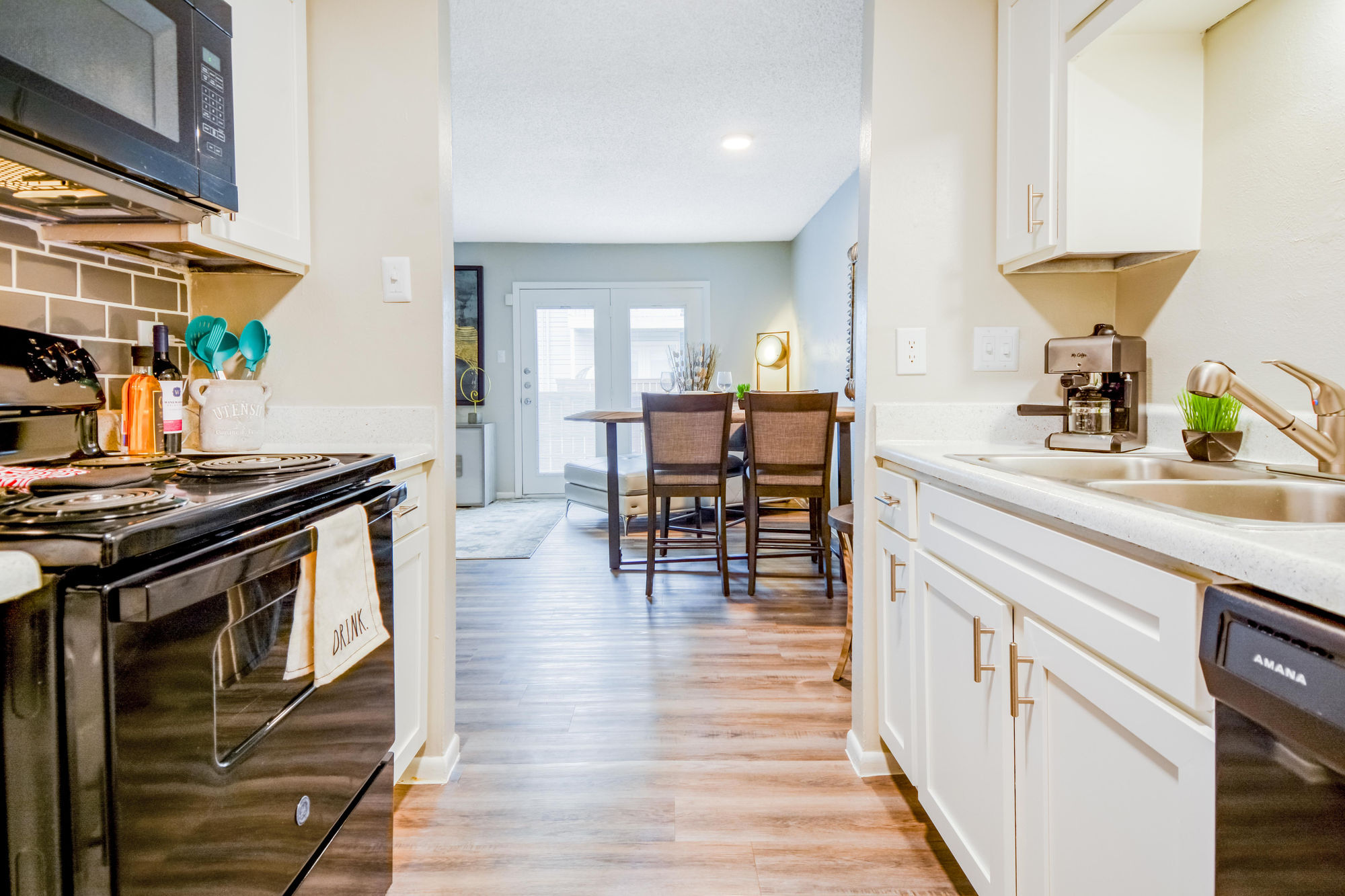 South Shore Coastal Living Image 17