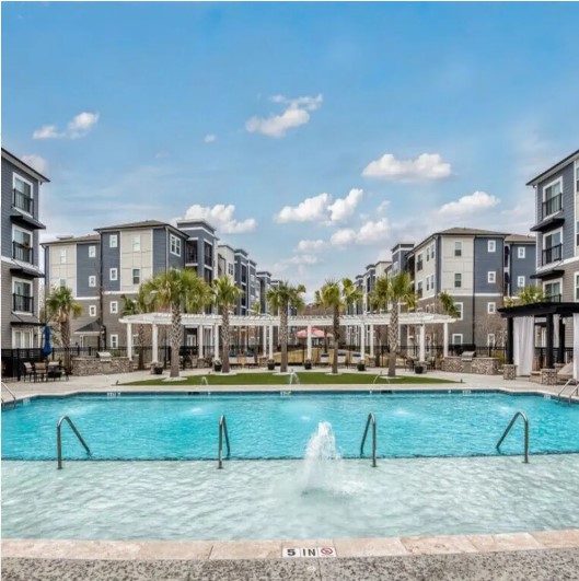 Lively Indigo Run Image 2