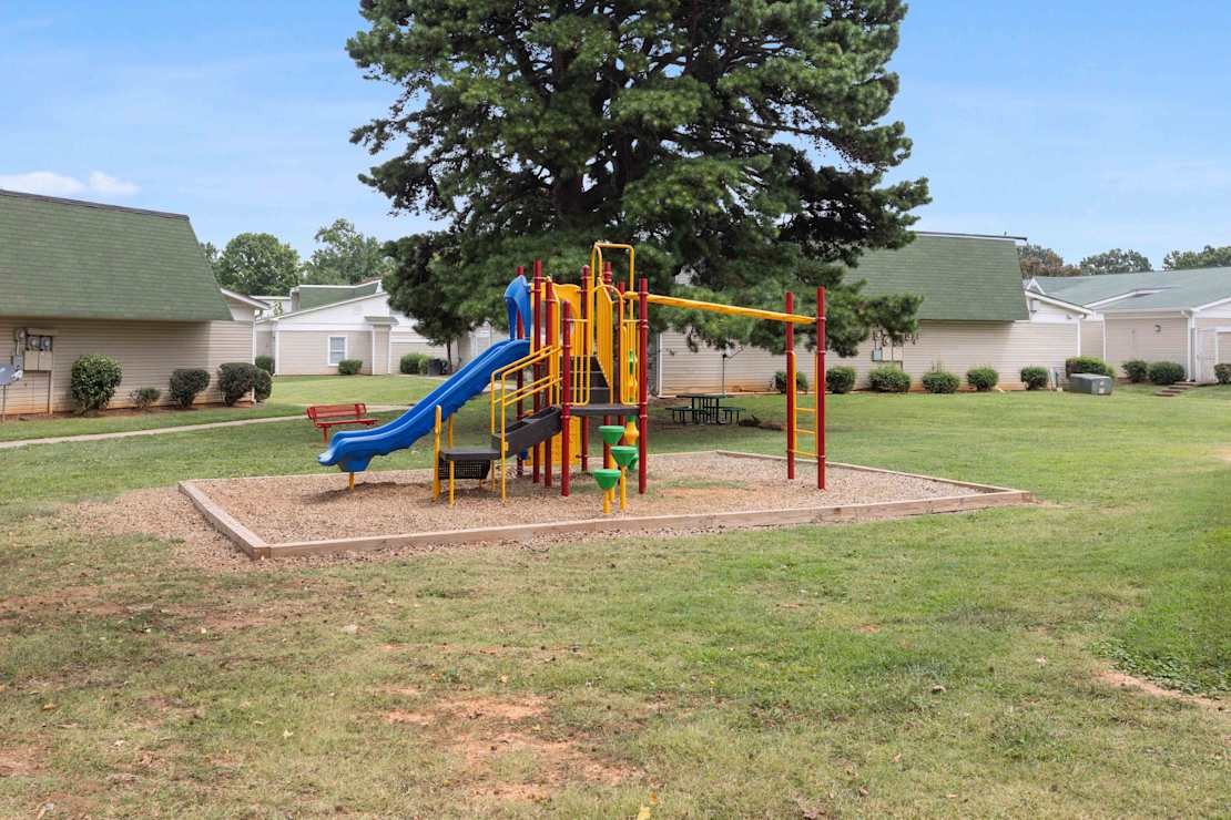 Hunters Pointe Image 5