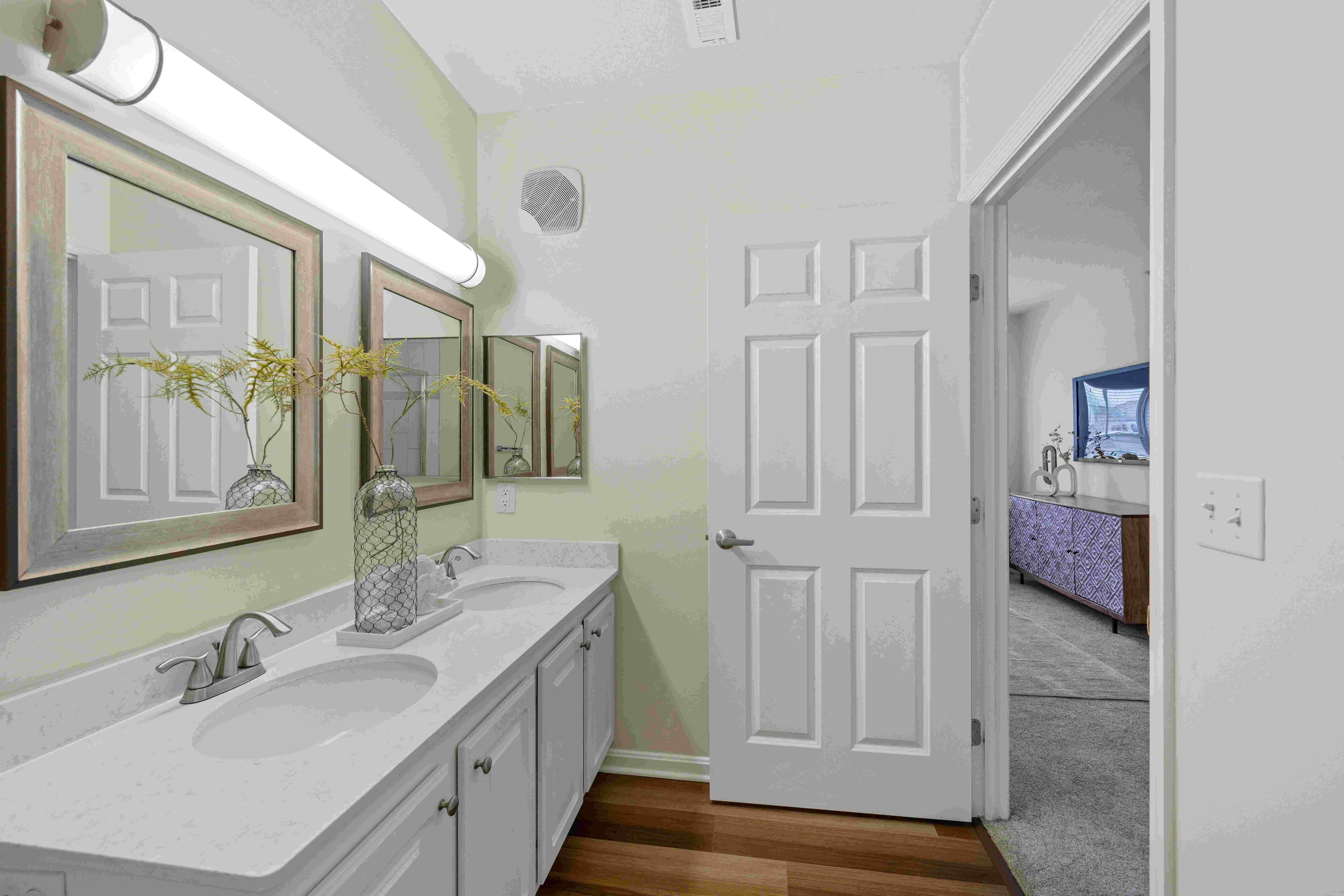 Roebling Row Image 65