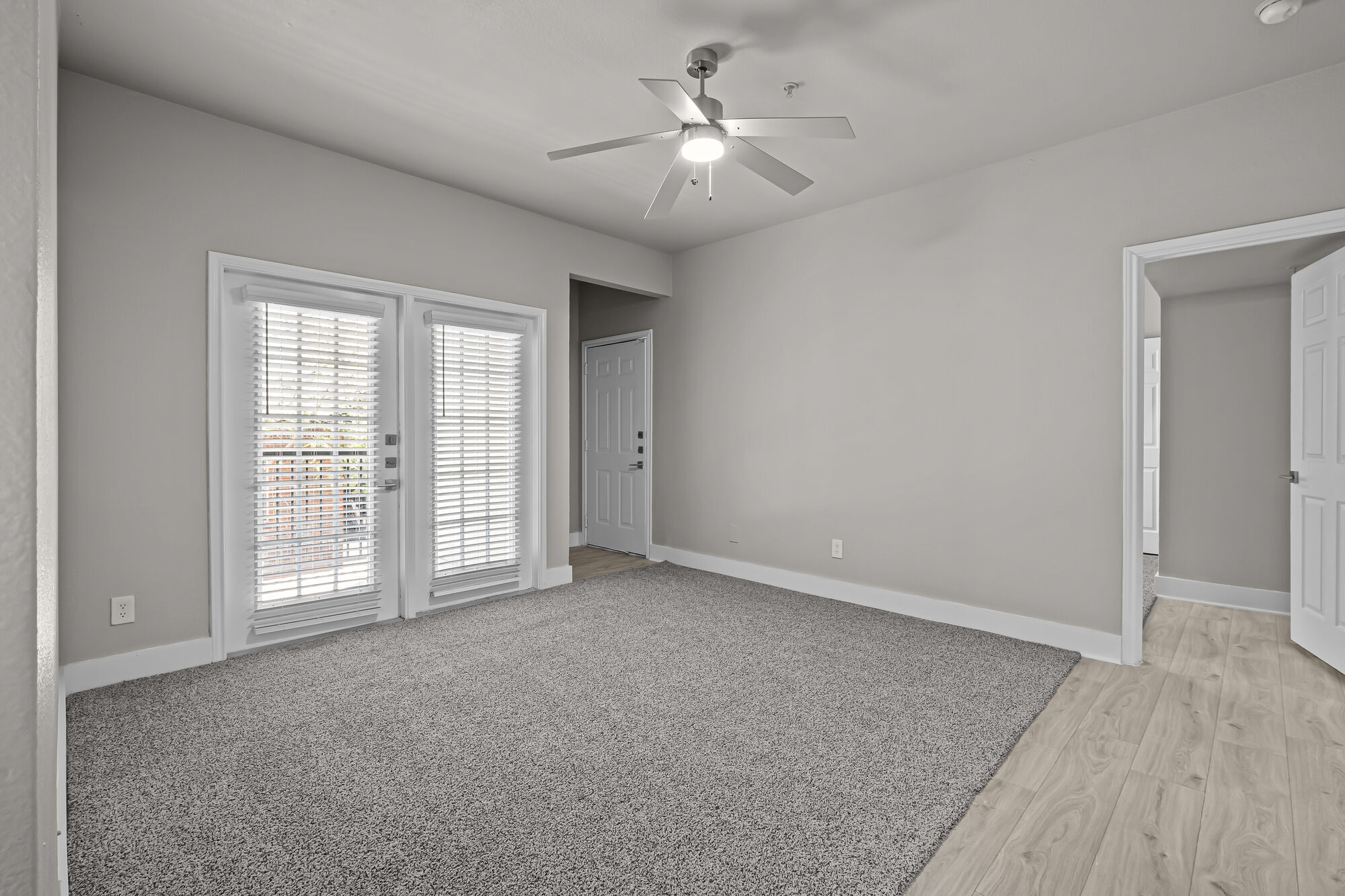 Larkin Apartment Homes Image 36