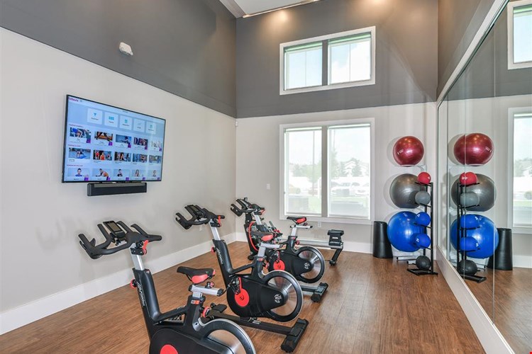 Lenox at Bloomingdale Image 15