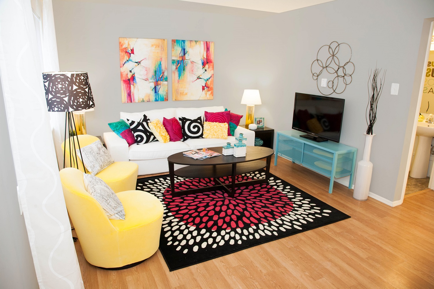 Kingston Square Apartments Image 5