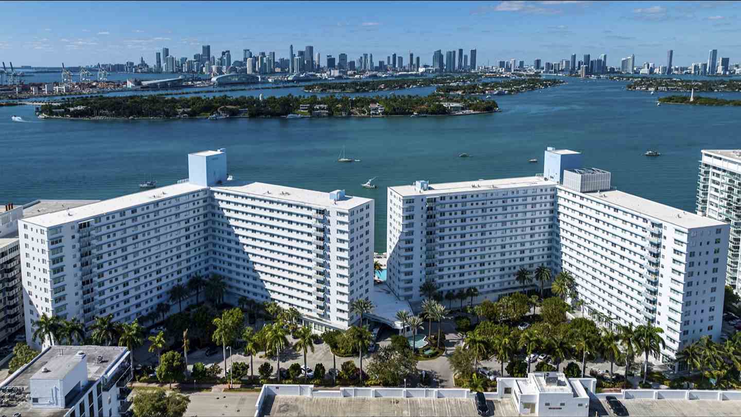 Southgate Towers Image 1