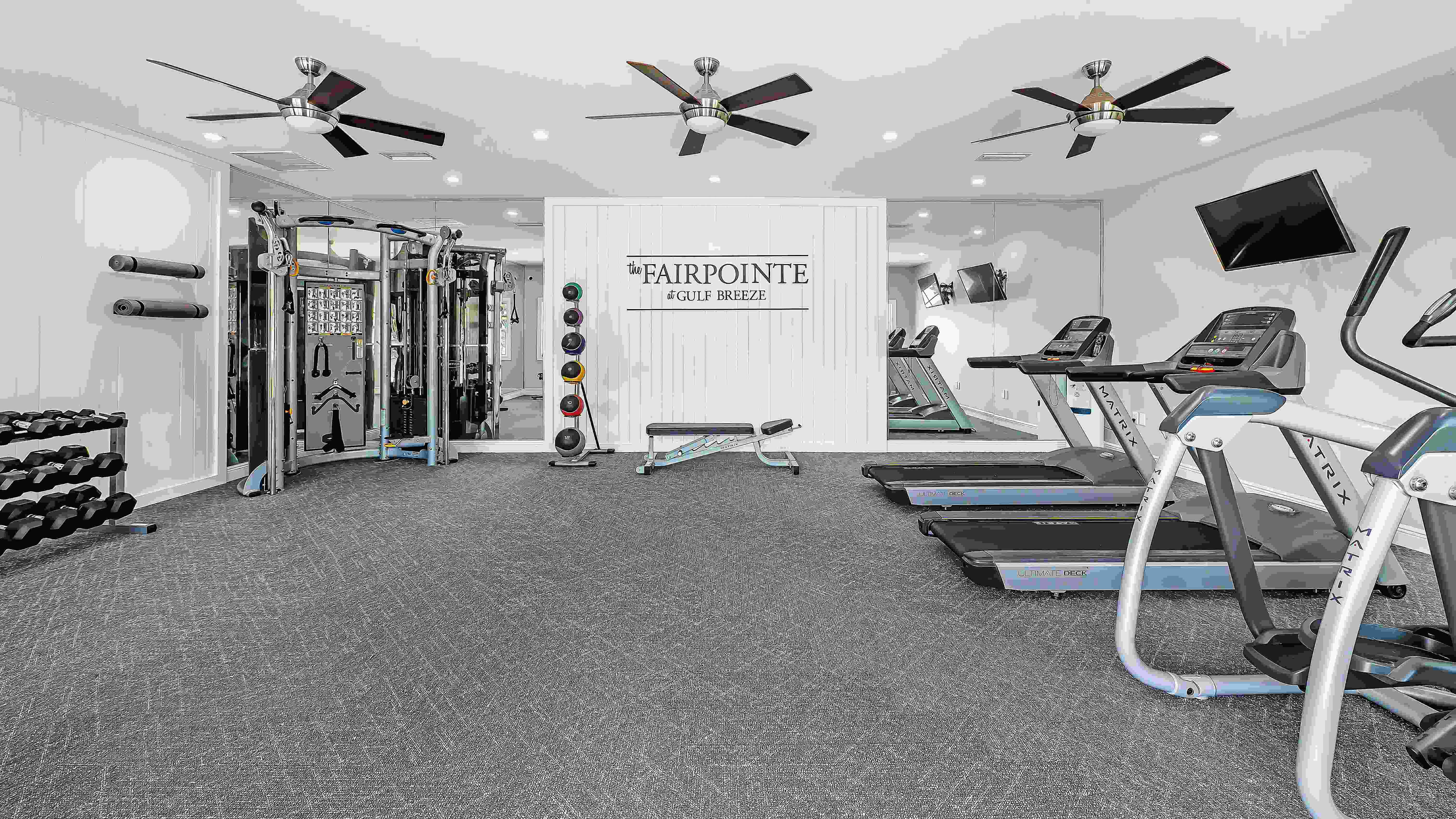 Enjoy the freedom to tackle a heart pounding workout any time of day in our convenient resident gym – just steps from your home. 