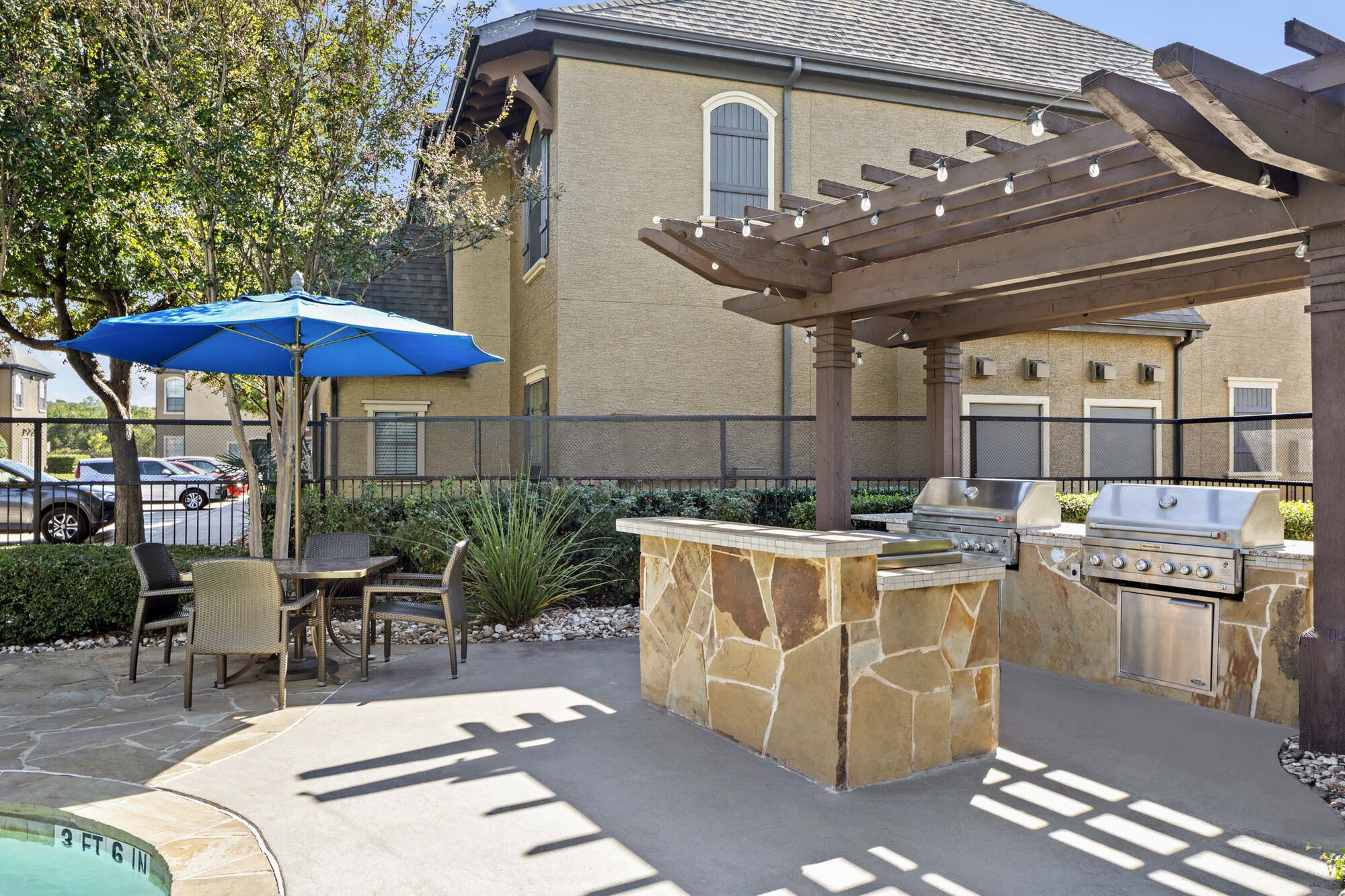 Camden Shadow Brook Image 28