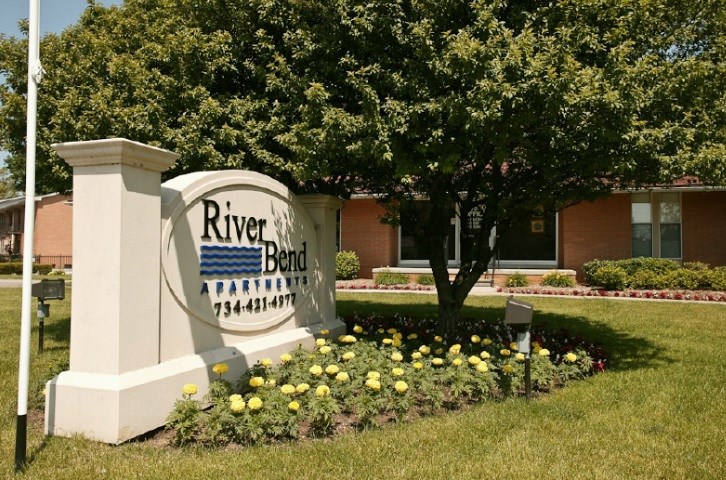 River Bend Townhouses Image 2