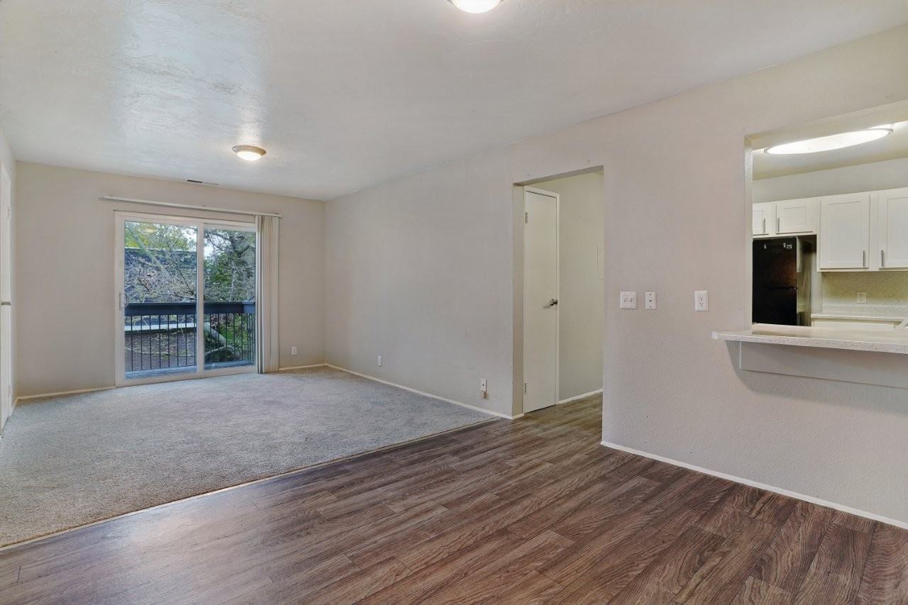Villas at Vine Image 3