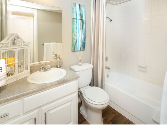 Bathrooms with Upgraded Fixtures*