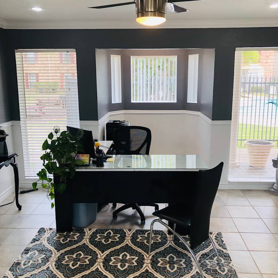 Oaks of Wimbledon Image 3