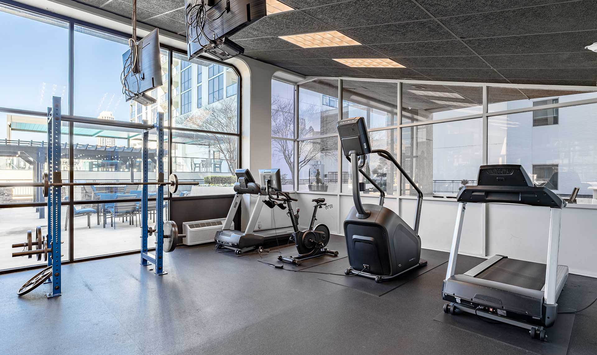 Arts Center Tower Apartments Image 5