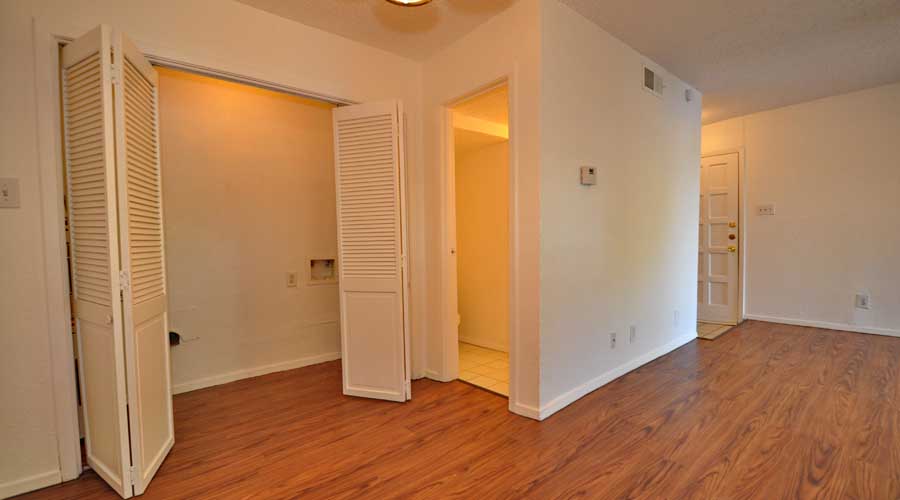 Lakehill Townhomes Image 9