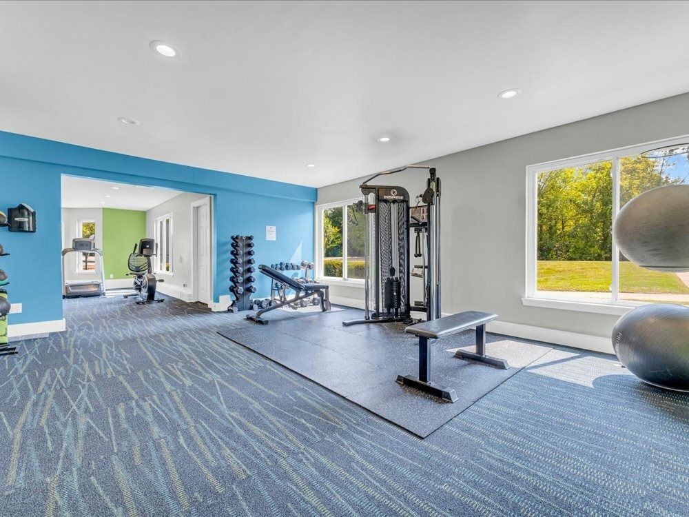 Central Park Apartments Image 7