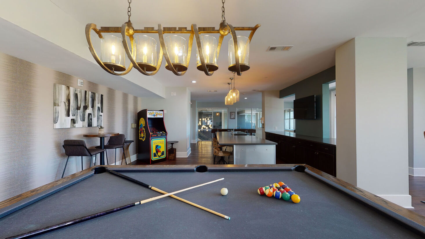 One Metrocenter Image 20