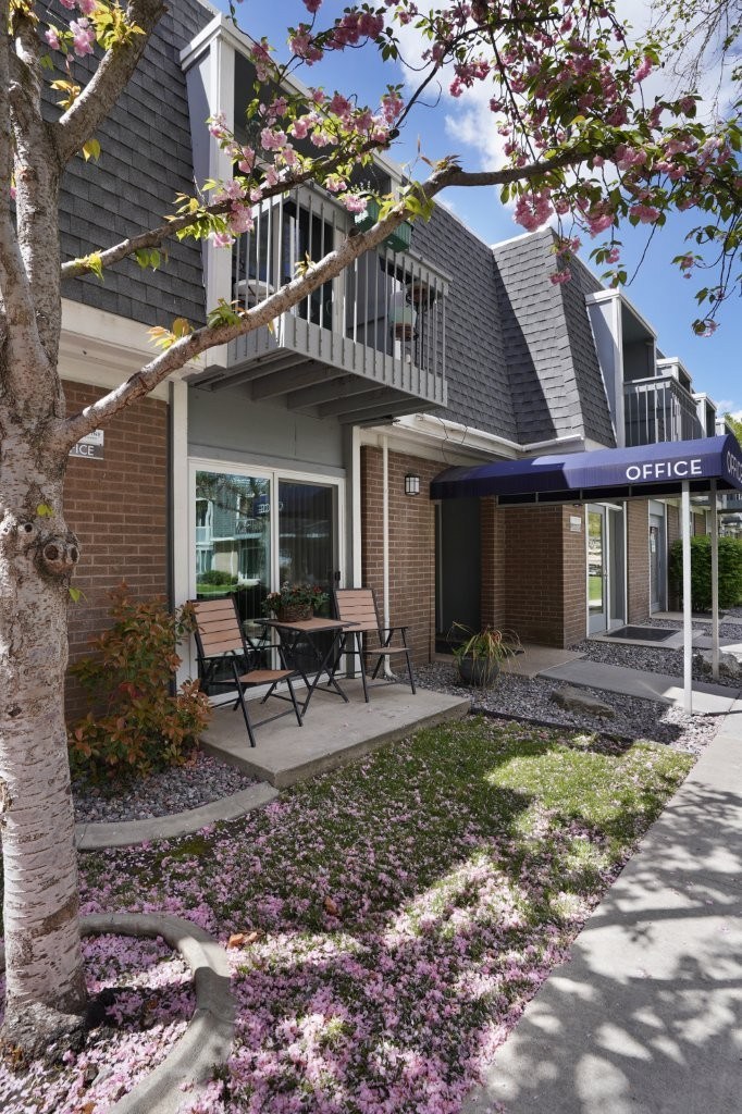 Villas at Vine Image 30