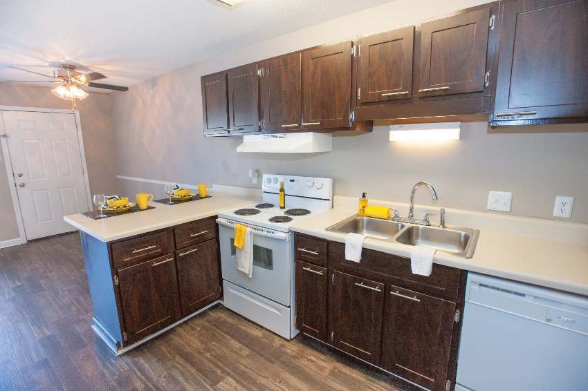 The Oaks Apartment Homes Image 13