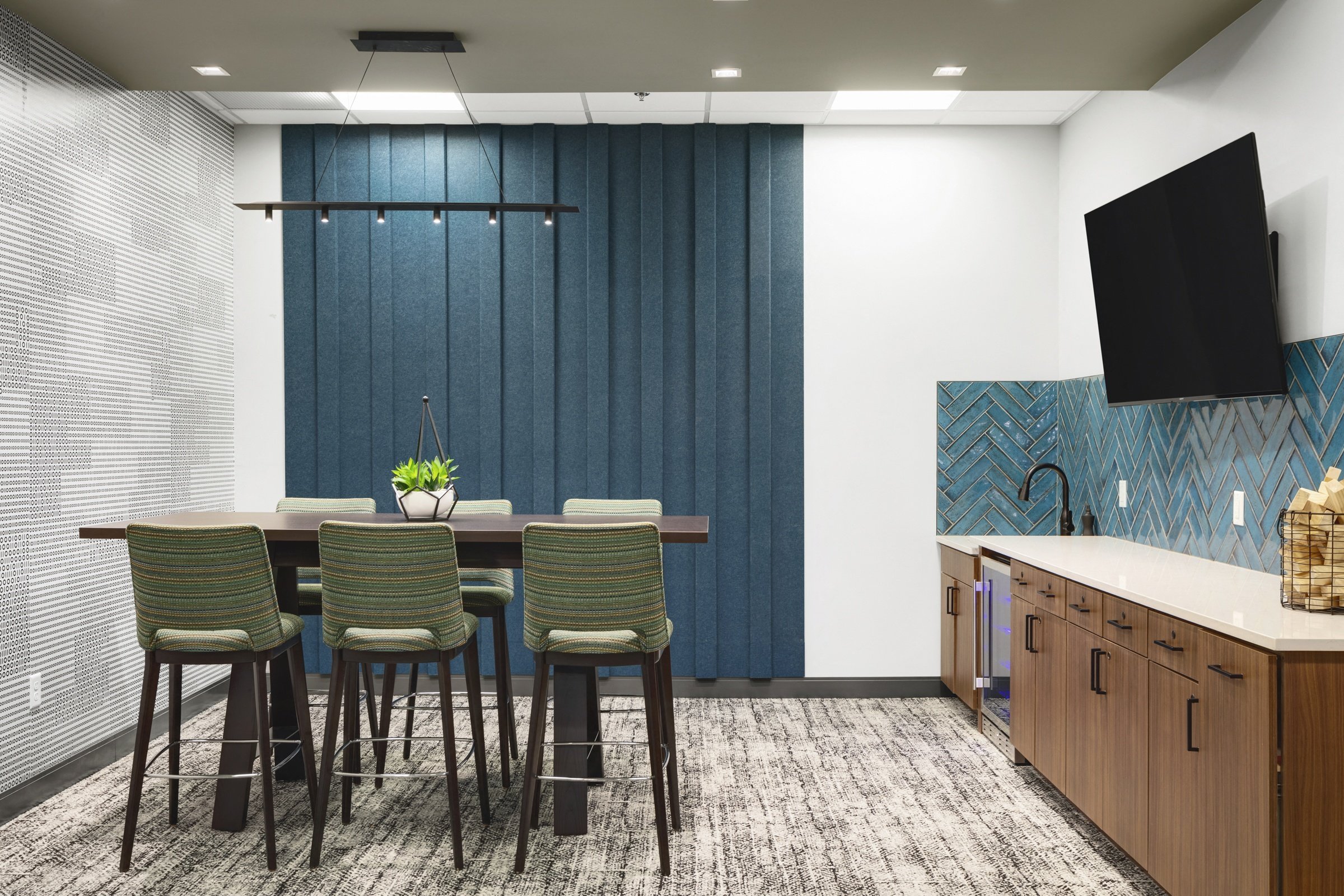 Kellogg Square Image 20