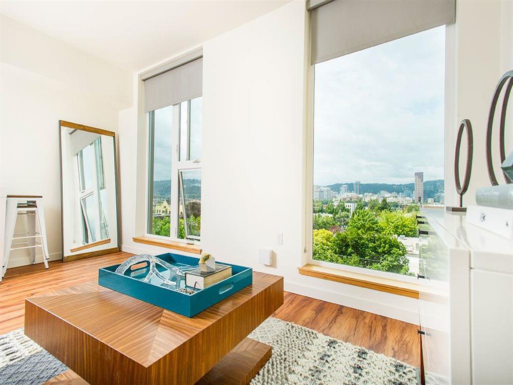 Lower Burnside Lofts Image 15