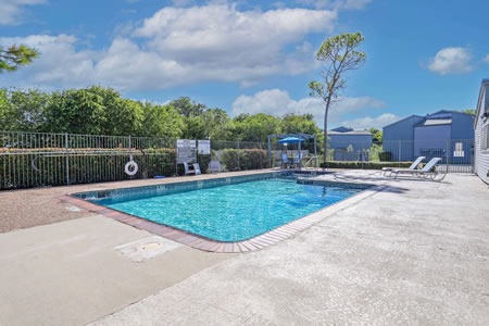 Dakota Apartments Image 2